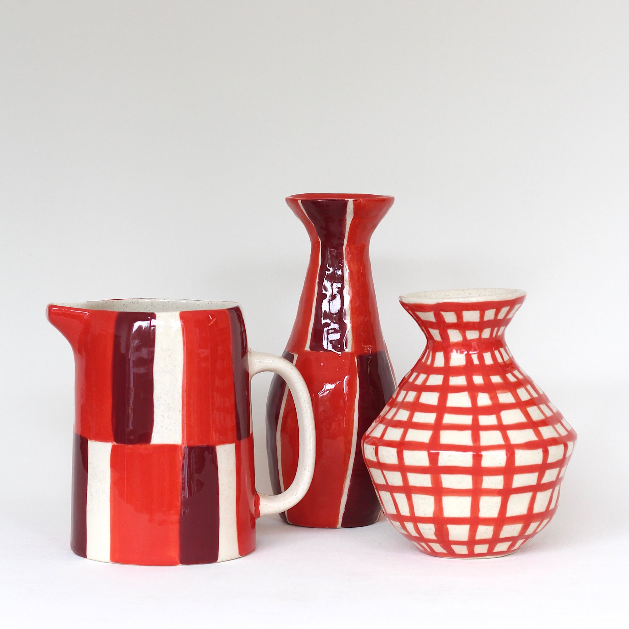 Classic Vase, Red Grid