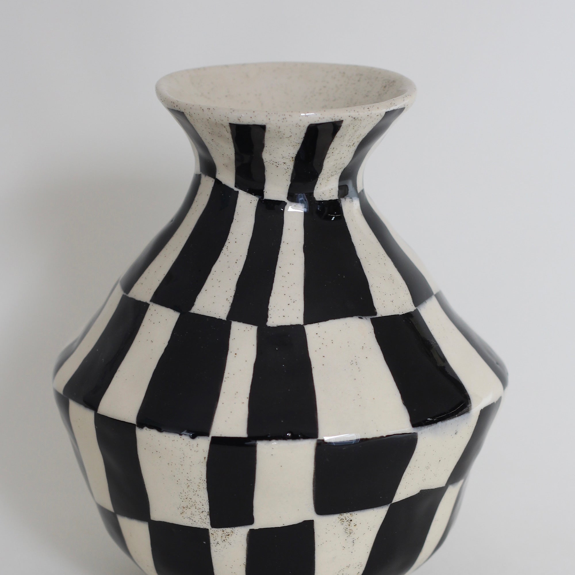 Classic Vase, Checked