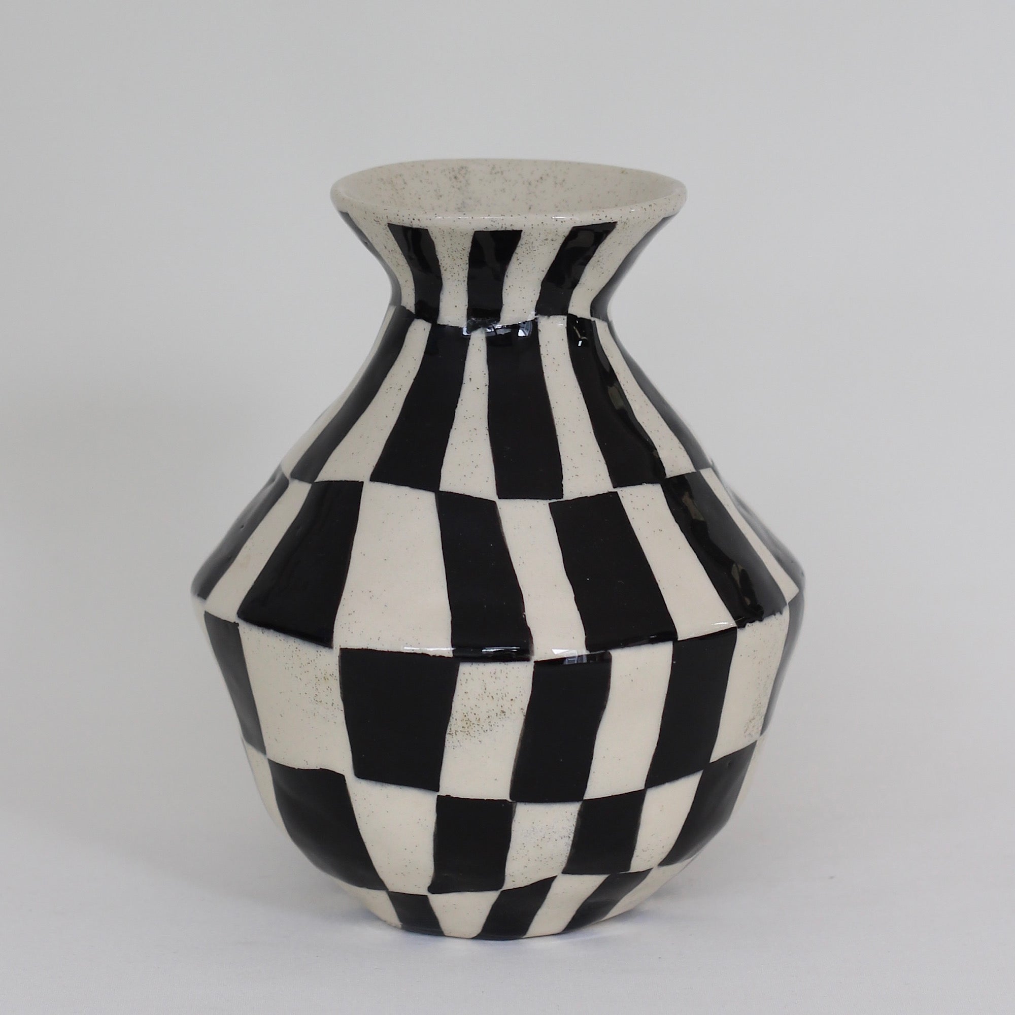 Classic Vase, Checked