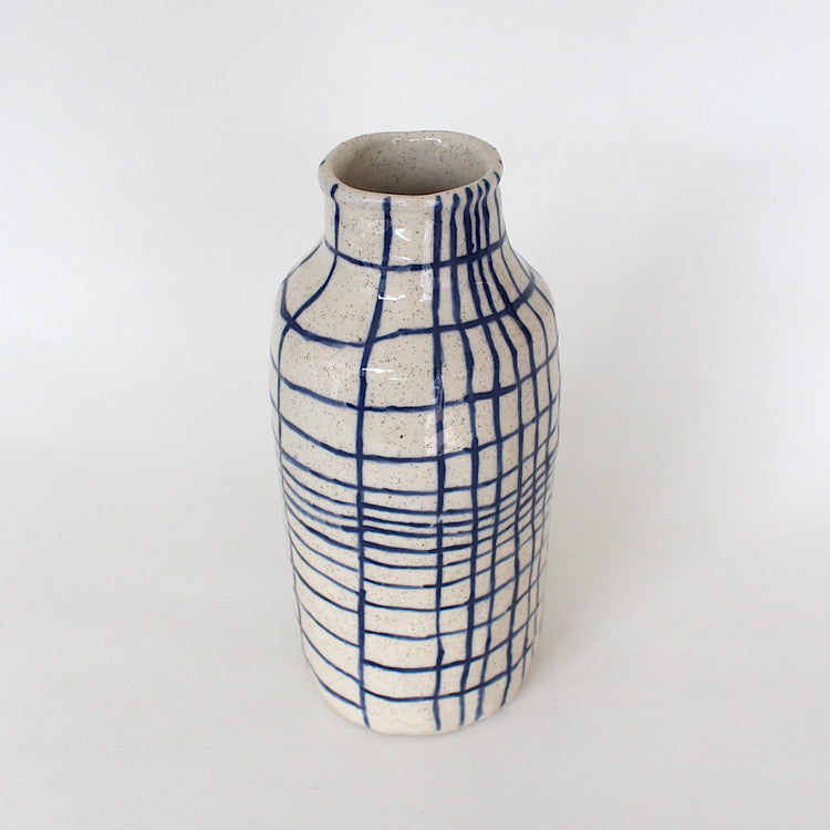 Bottle Vase, Grid